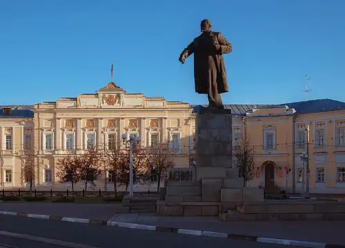 Здание администрации города Твери  по Советской улице, 11.