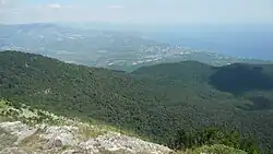 Вид с вершины Куш-Кая на Алуштинскую долину