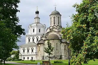 Территория Андроникова монастыря, где находится музей имени Андрея Рублёва, 2013 год