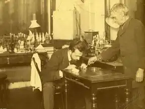 Н. М. Берестнев в бактериологической лаборатории Московского университета (1894)