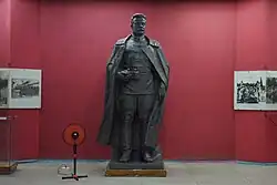 Скульптура М. В. Фрунзе (1967 г., скульпторы: А. М. Мухутдинов, В. А. Шестопал)