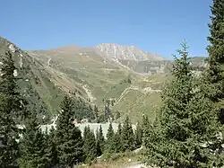 Вид на Большой Алматинский пик с восточного берега Большого Алматинского озера