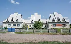 Детсад и фельдшерский пункт