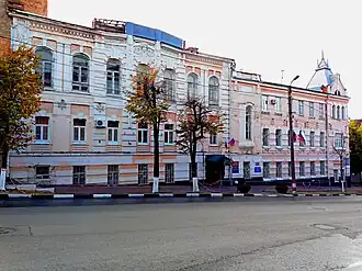 Здание администрации района, бывшая "Гимназия Якубович".