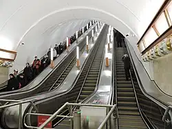 Нижний эскалаторный зал