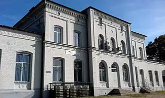 Вид на здание вокзала со стороны улицы