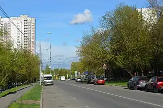 Задонский проезд вечером, недалеко от пересечения с улицей Мусы Джалиля