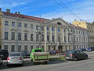 Главный фасад