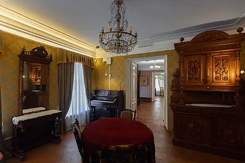 Интерьер зала Музея Тверского быта.