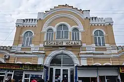 Здание корпуса на Больших Исадах, Красная Набережная, 102