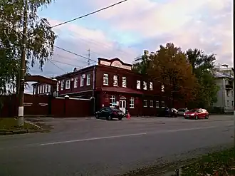 Здание ликеро-водочного завода в ЧебоксарахОбъект культурного наследия России регионального значениярег. № 211410138030005 (ЕГРОКН)объект № 2100281000 (БД Викигида)