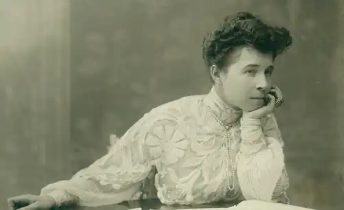 Любовь Гриценко