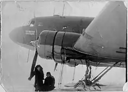 Самолёт полярной авиации на аэродроме Нагурское, о. Земля Александры, СССР. 1954 г.