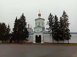 Надвратная церковь