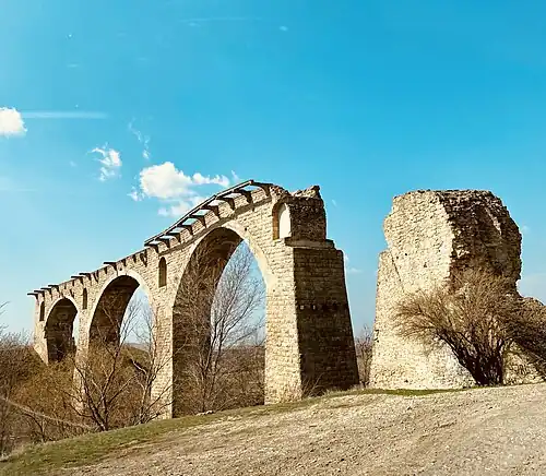 Часть Новокавказского моста