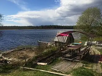 Озеро в одноимённой деревне.