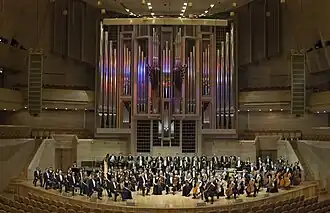 На сцене московского Дома музыки (2016 год)