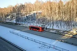 Остановка «Карбышева» на улице Танковой (декабрь 2018)