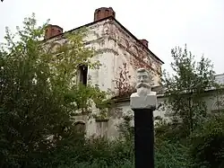 Памятник-бюст Я. М. Поздееву