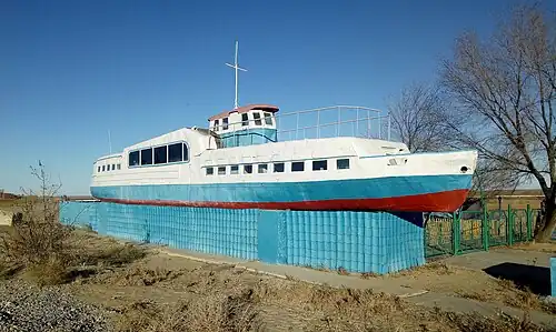 Памятник теплоходу «Кама»