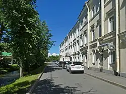 Вид от Санкт-Петербургского проспекта (восточная сторона переулка)