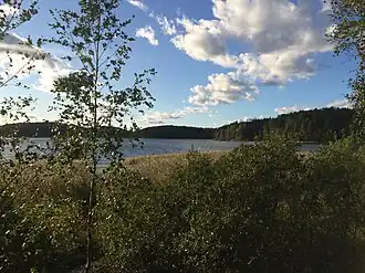 Вид с восточного берега