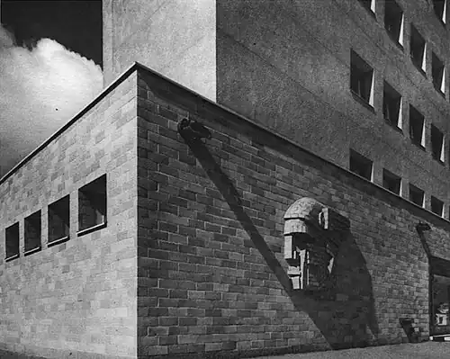 Утраченный барельеф