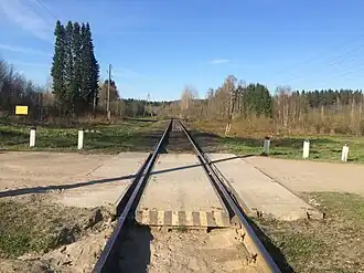 Вид бывшего остановочного пункта.