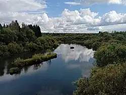 Золотой Китат, пересечение с автодорогой Р255 «Сибирь»