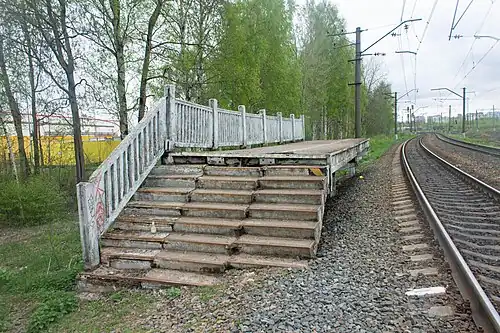 Старая посадочная платформа