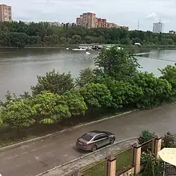 Вид на водохранилище из перинатального центра