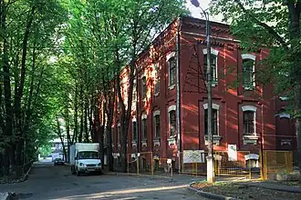 Фасад одного из корпусов Бахрушинского приюта, 2016 год