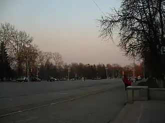 Вид площади в 2014 году от Губернаторского дома