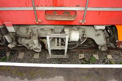 Половина оригинальной тележки тепловоза ТЭП80-0002