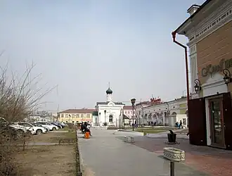 Западная сторона площади