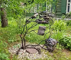 Художественная инсталляция Куст