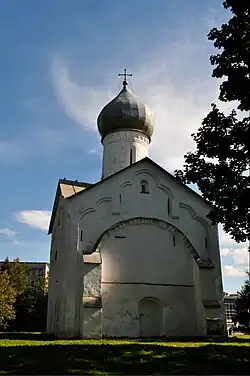 Вид с запада