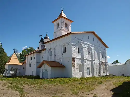 Церковь Покрова Пресвятой Богородицы с трапезной