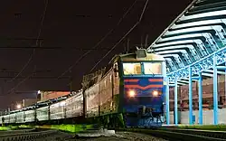 ЧС7-171 у платформы