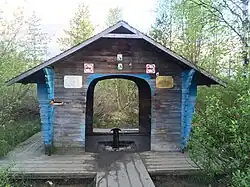 Родник на правом берегу ручья