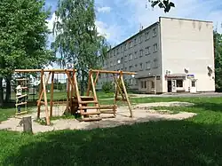 Бывший военный городок в Элее