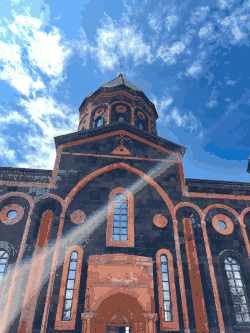 Главный вход