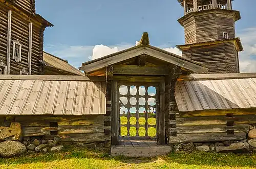 Восточная калитка Кижского погоста (2022)