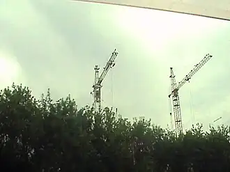 Краны «Сибири» на ж/м Горском-2. Июль 2005.