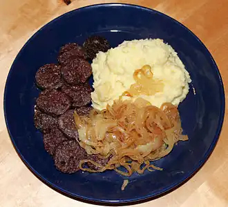 «Острая молния» («небо и земля») с кровяной колбасой