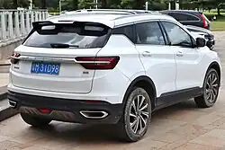 Geely Coolray вид сзади