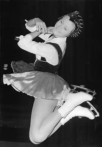 Асслер в 1963 году.