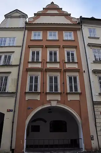 Дом «У Жёлтой статуи»