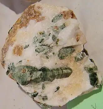 Кристалл диопсида