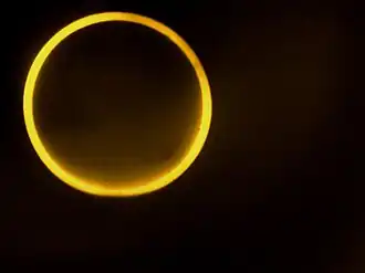 Кольцеобразное затмение в провинции Санта-Крус, Аргентина в 17:27 по местному времени